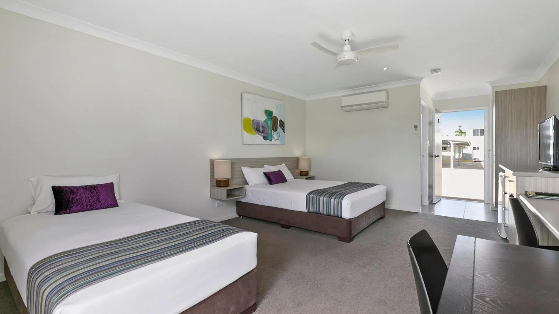 Beachside Boutique Motel Mackay 3*,  Australia